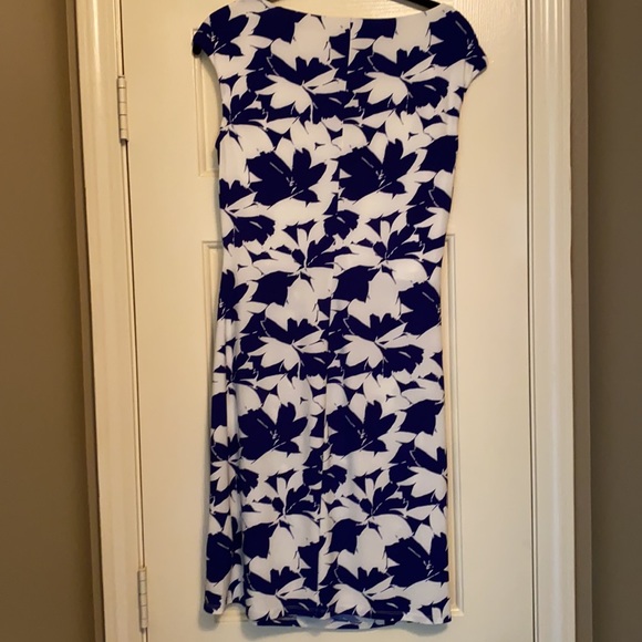 Dress - Picture 2 of 5